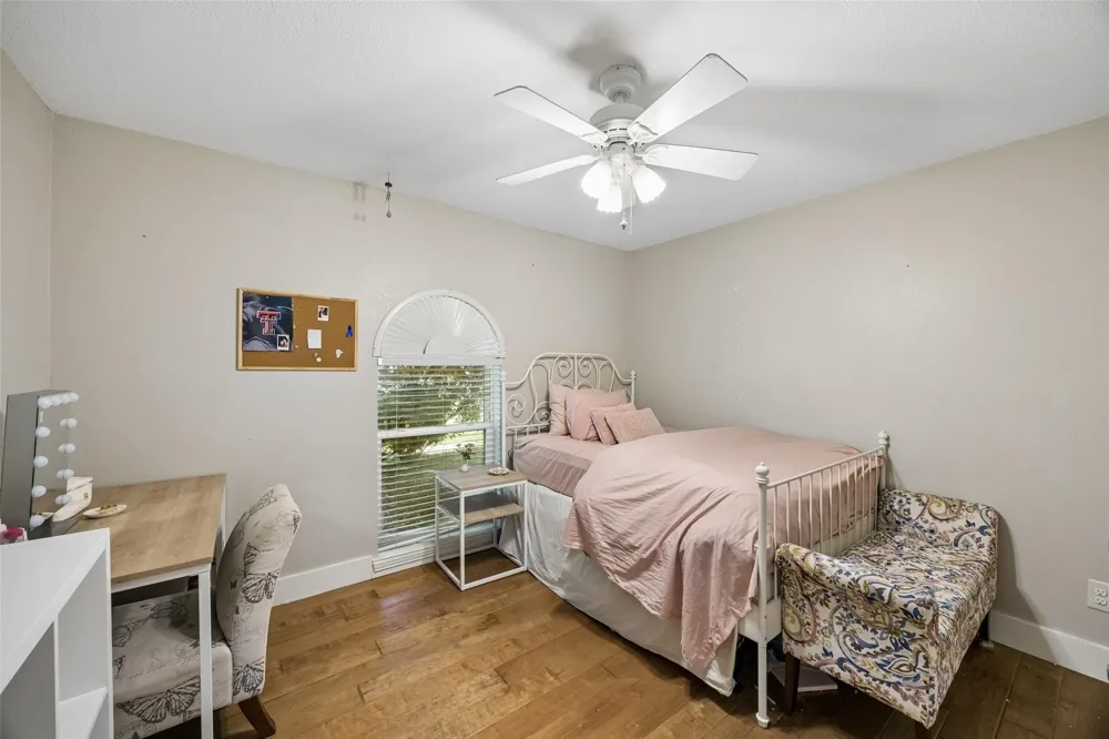 1203 Oakwood Trail Southlake, TX 76092