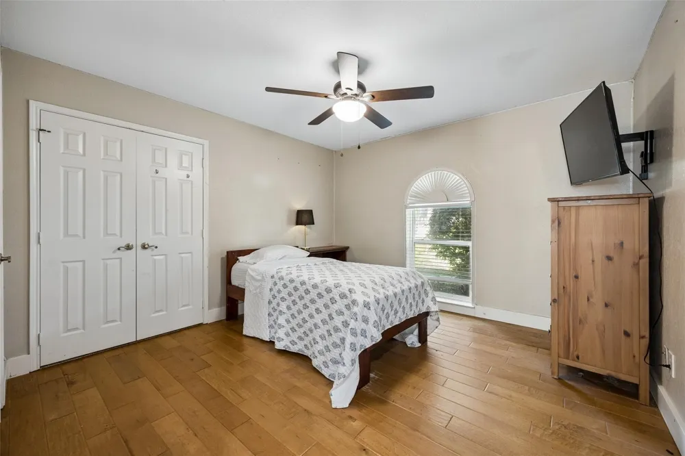 1203 Oakwood Trail Southlake, TX 76092