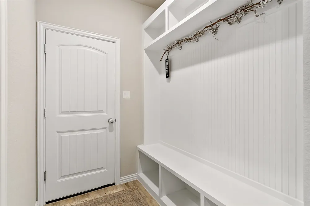 129 Cooper Court Springtown, TX 76082