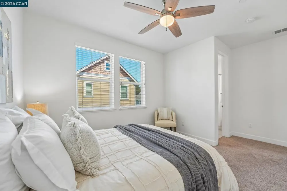 1902 Shasta Ln Hercules, CA 94547