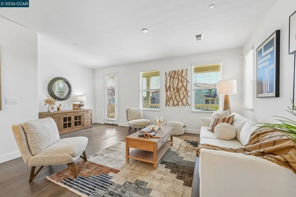 1902 Shasta Ln Hercules, CA 94547