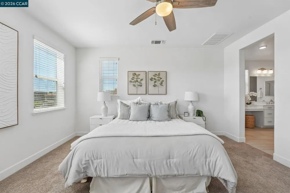 1902 Shasta Ln Hercules, CA 94547