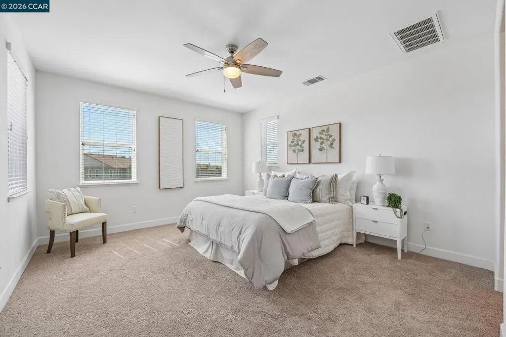 1902 Shasta Ln Hercules, CA 94547