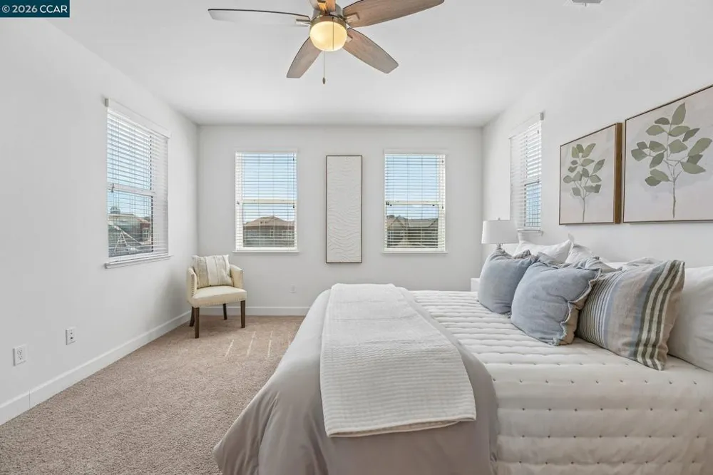 1902 Shasta Ln Hercules, CA 94547