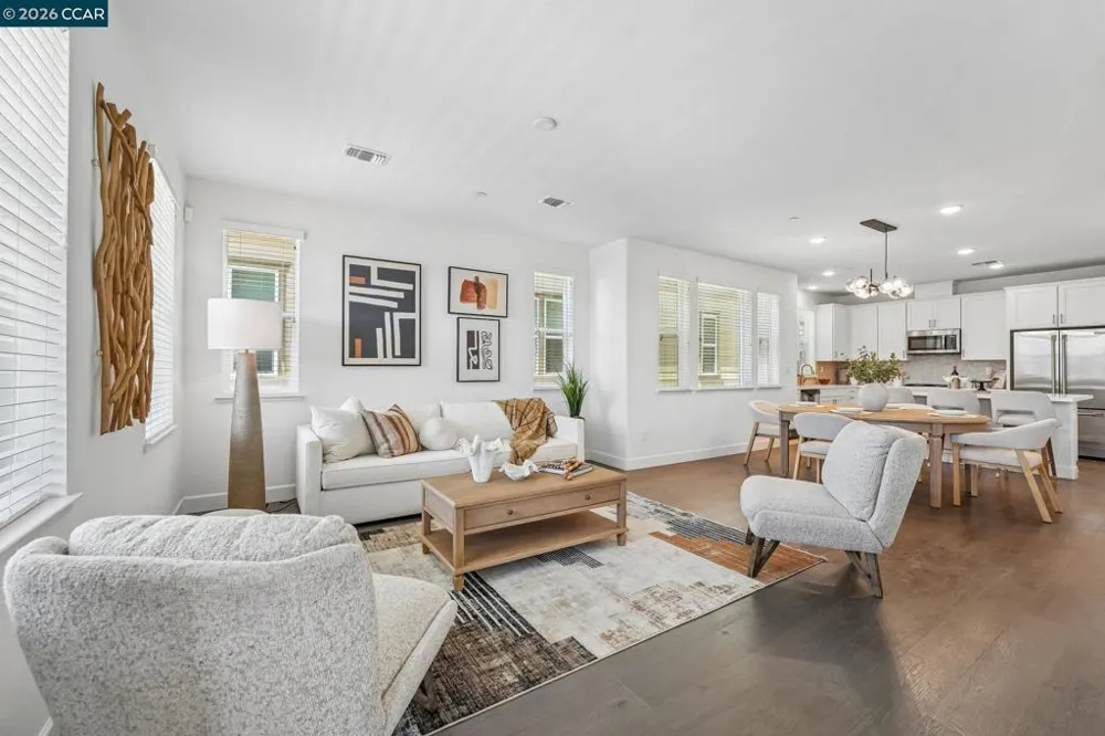 1902 Shasta Ln Hercules, CA 94547