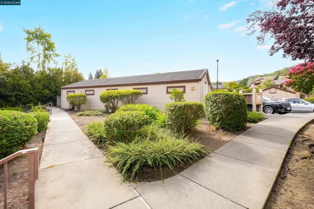 138 Marsala Ct Hercules, CA 94547