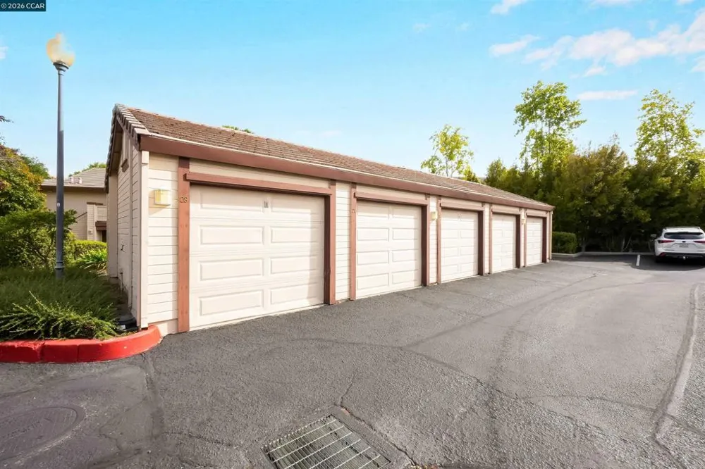138 Marsala Ct Hercules, CA 94547