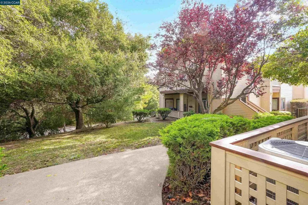 138 Marsala Ct Hercules, CA 94547