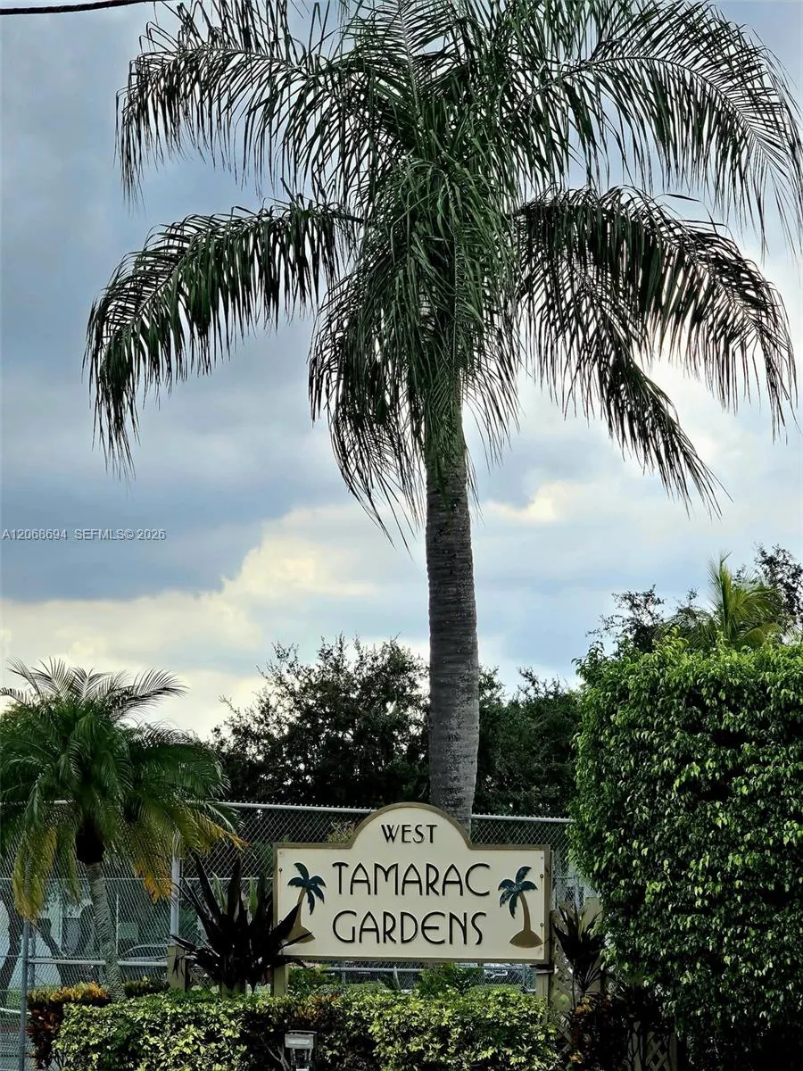 9830 W Mcnab Rd #208 Tamarac, FL 33321