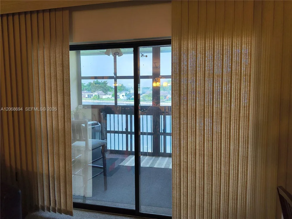 9830 W Mcnab Rd #208 Tamarac, FL 33321