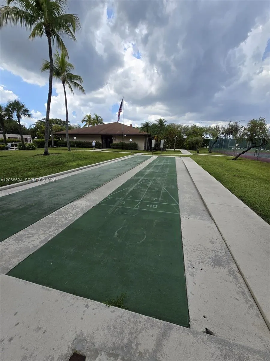 9830 W Mcnab Rd #208 Tamarac, FL 33321