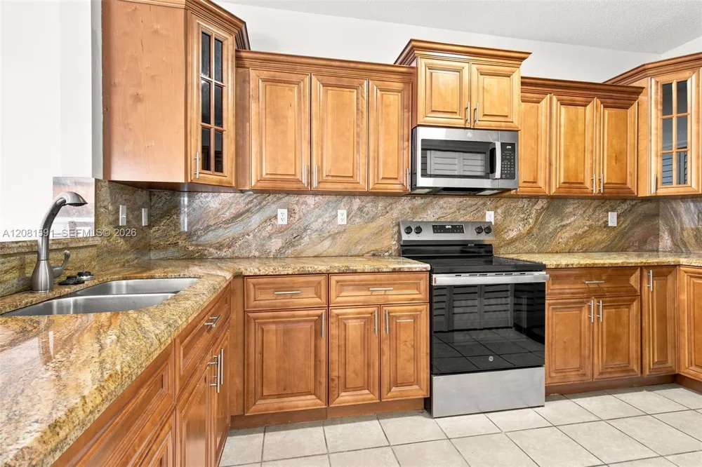 14720 SW 141st Ter Miami, FL 33196