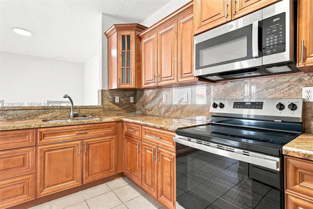 14720 SW 141st Ter Miami, FL 33196