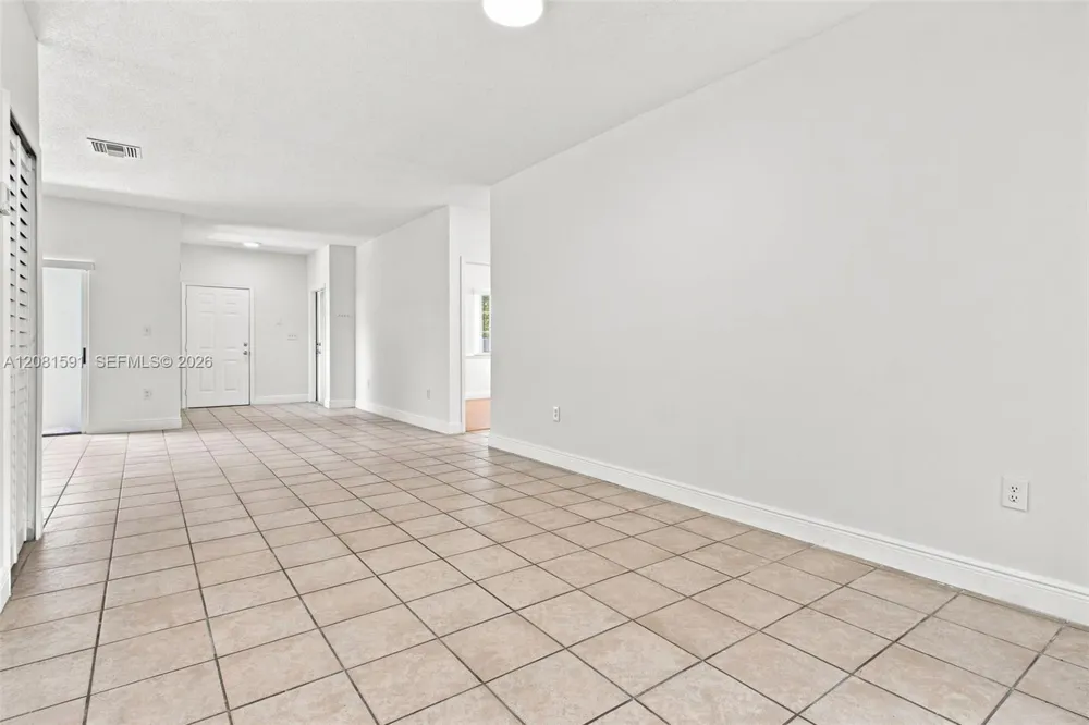 14720 SW 141st Ter Miami, FL 33196