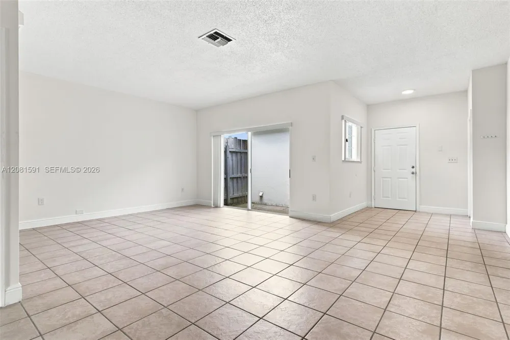 14720 SW 141st Ter Miami, FL 33196