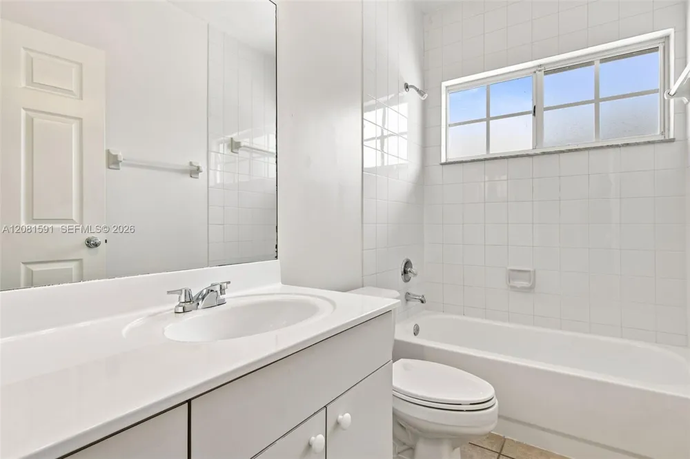 14720 SW 141st Ter Miami, FL 33196