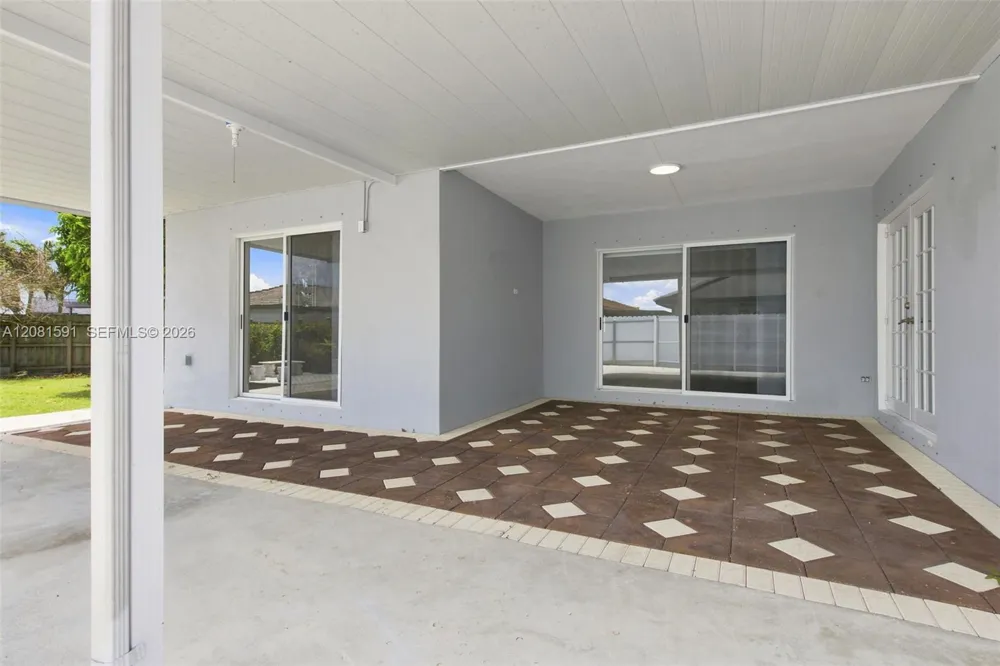 14720 SW 141st Ter Miami, FL 33196