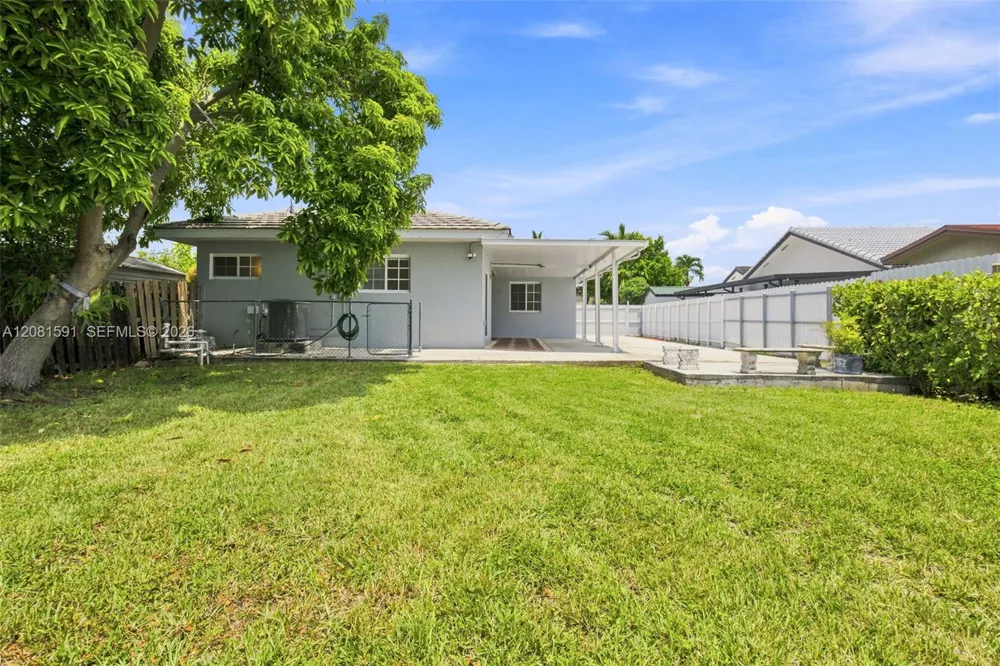 14720 SW 141st Ter Miami, FL 33196