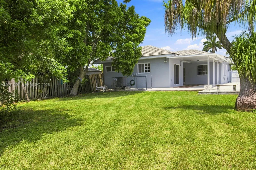 14720 SW 141st Ter Miami, FL 33196