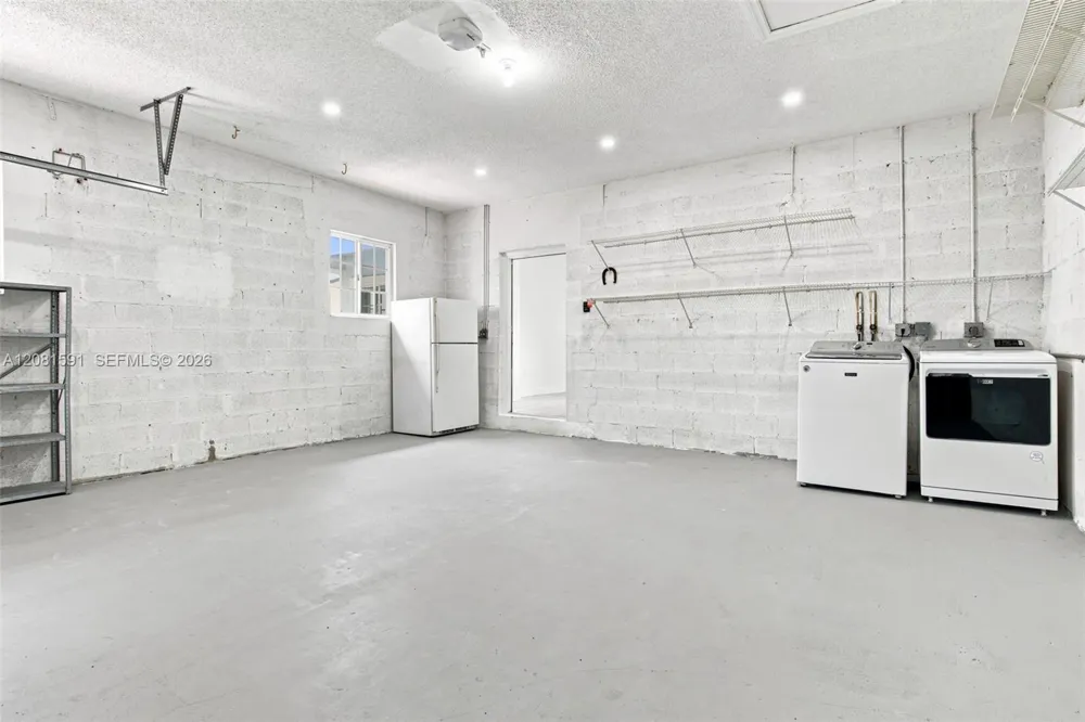 14720 SW 141st Ter Miami, FL 33196