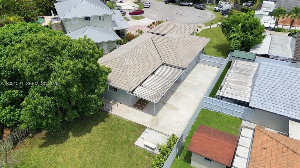 14720 SW 141st Ter Miami, FL 33196
