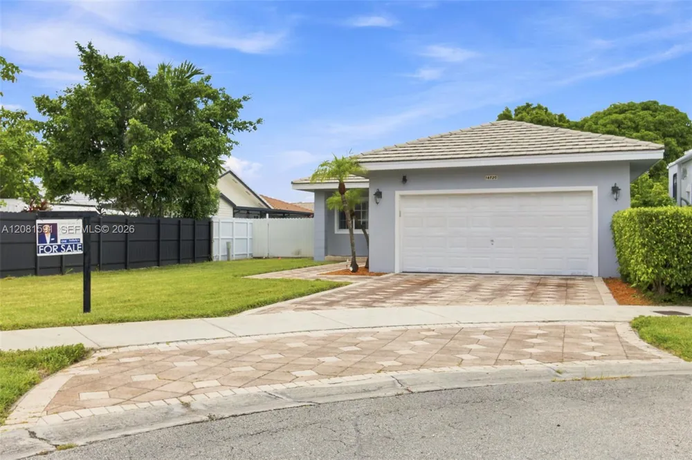 14720 SW 141st Ter Miami, FL 33196
