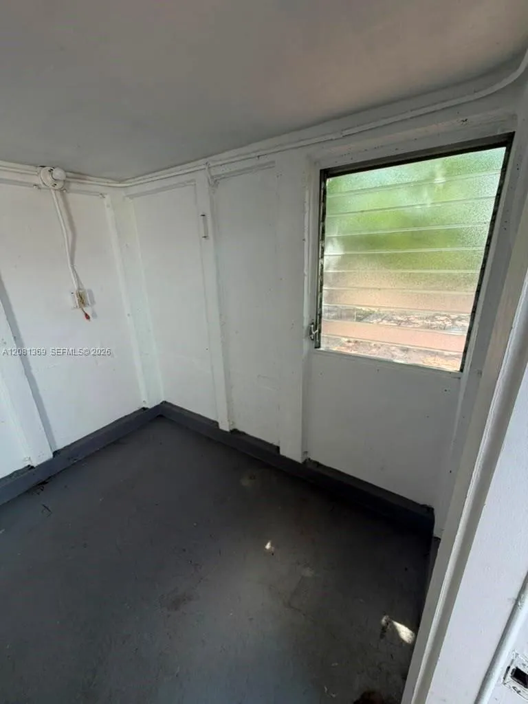 3500 NW 16th Ter Miami, FL 33125
