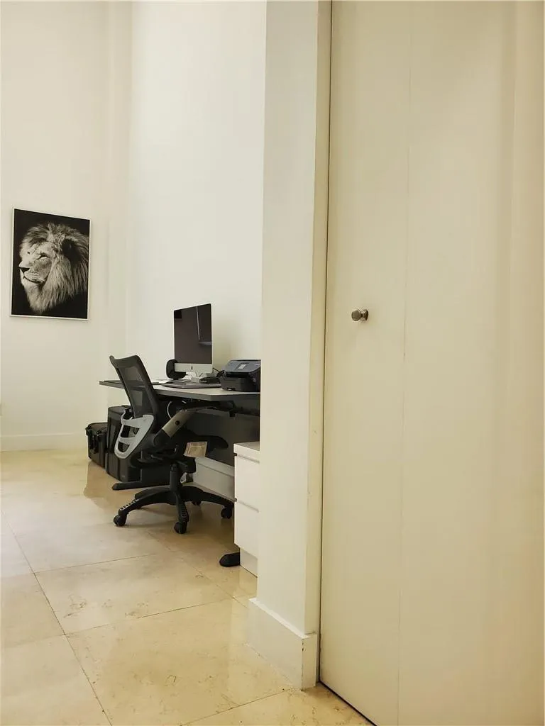 2775 NE 187TH STREET #121 Aventura, FL 33180