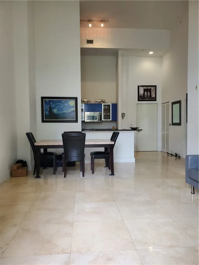 2775 NE 187TH STREET #121 Aventura, FL 33180
