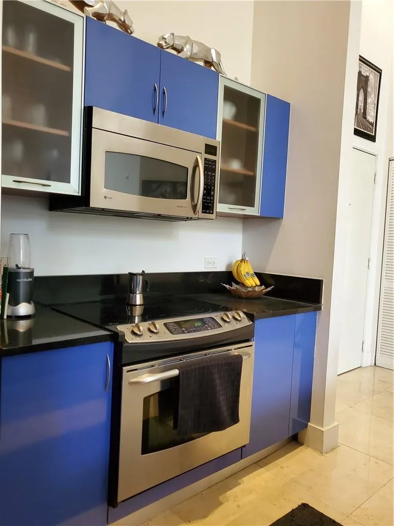 2775 NE 187TH STREET #121 Aventura, FL 33180