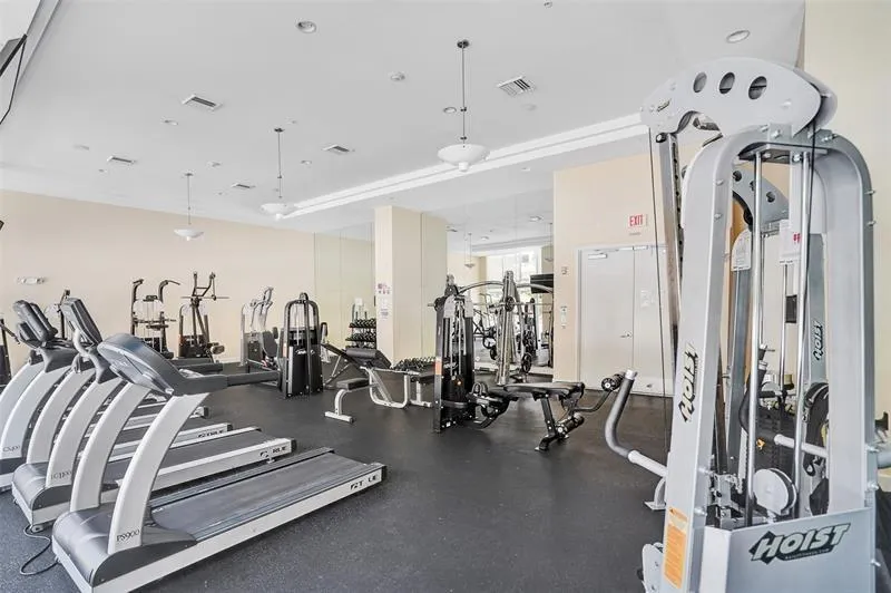 2775 NE 187TH STREET #121 Aventura, FL 33180
