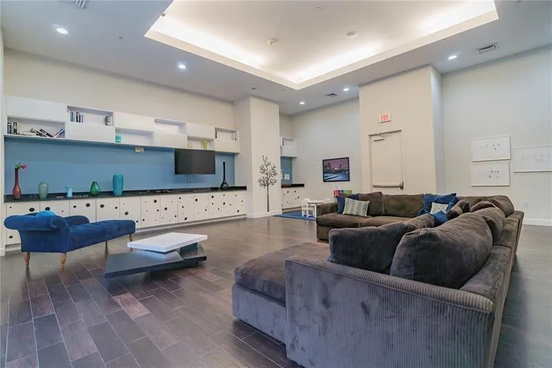 2775 NE 187TH STREET #121 Aventura, FL 33180
