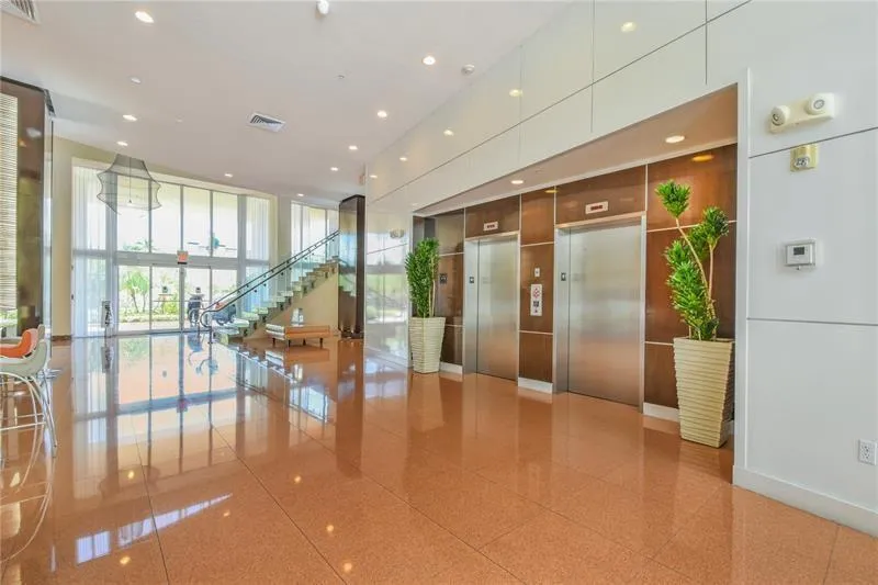 2775 NE 187TH STREET #121 Aventura, FL 33180