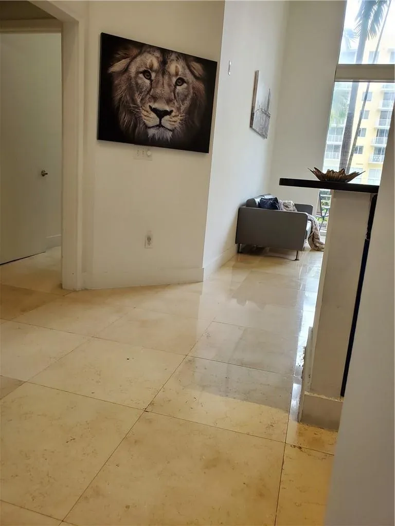 2775 NE 187TH STREET #121 Aventura, FL 33180