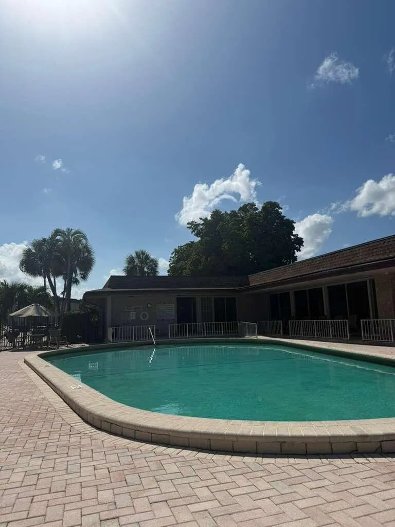 2510 SW 81ST AVENUE #108 Davie, FL 33324