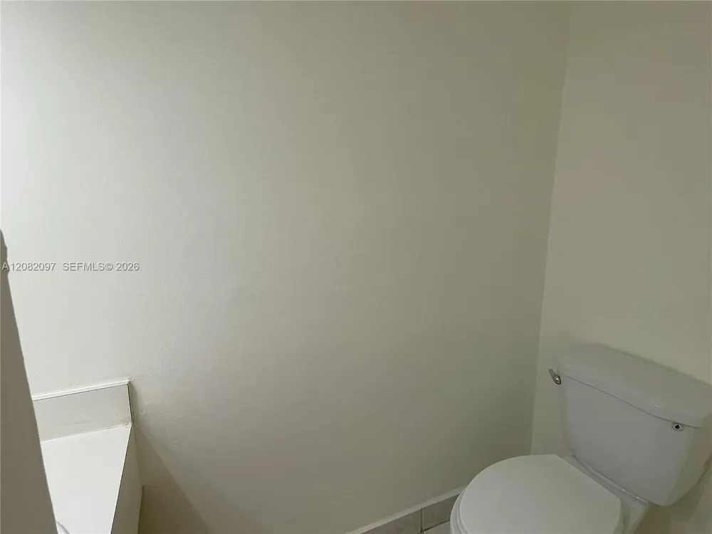 6904 Kendall Dr #F405 Pinecrest, FL 33156