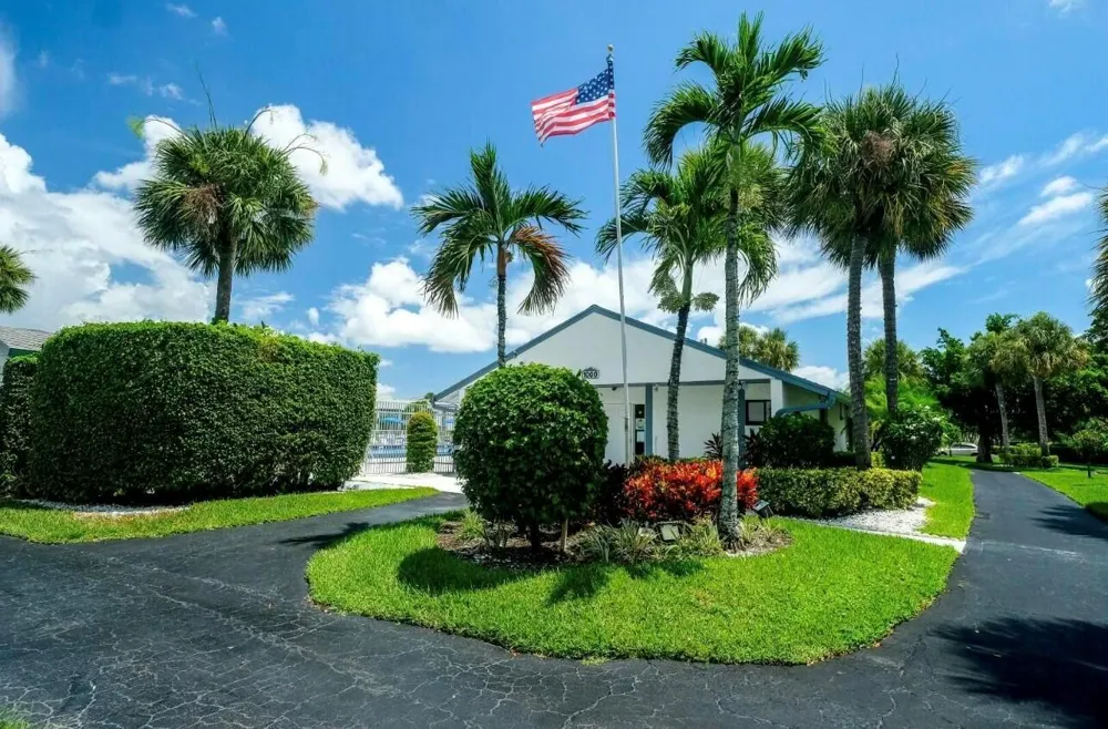 1007 GREEN PINE BOULEVARD #D2 West Palm Beach, FL 33409