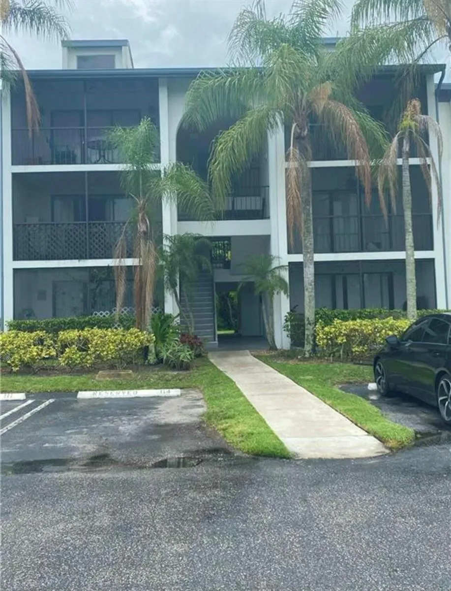 1007 GREEN PINE BOULEVARD #D2 West Palm Beach, FL 33409