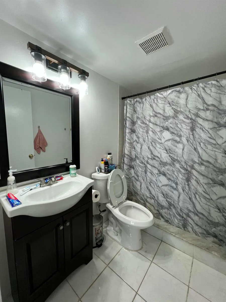 1007 GREEN PINE BOULEVARD #D2 West Palm Beach, FL 33409