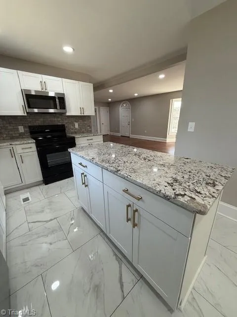 1682 Cunningham Brick Yard Road Thomasville, NC 27360
