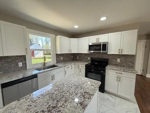 1682 Cunningham Brick Yard Road Thomasville, NC 27360