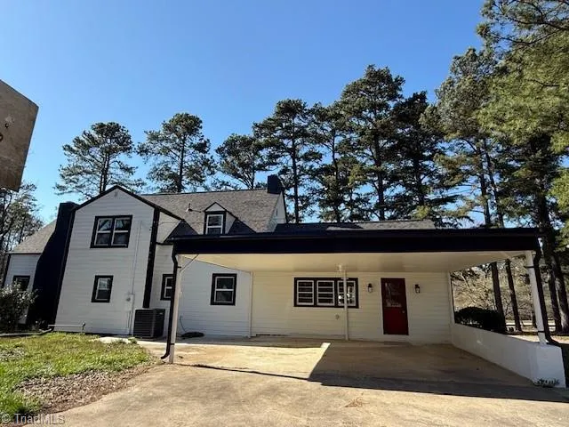 1682 Cunningham Brick Yard Road Thomasville, NC 27360