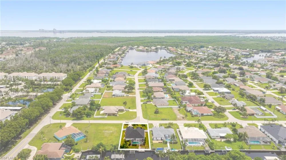1926 SE 18th Avenue Cape Coral, FL 33990