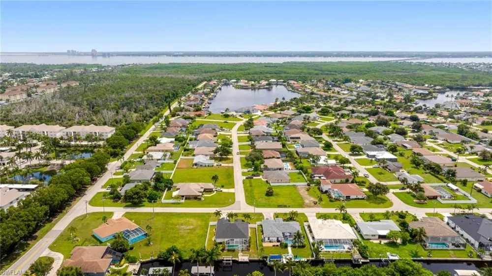 1926 SE 18th Avenue Cape Coral, FL 33990