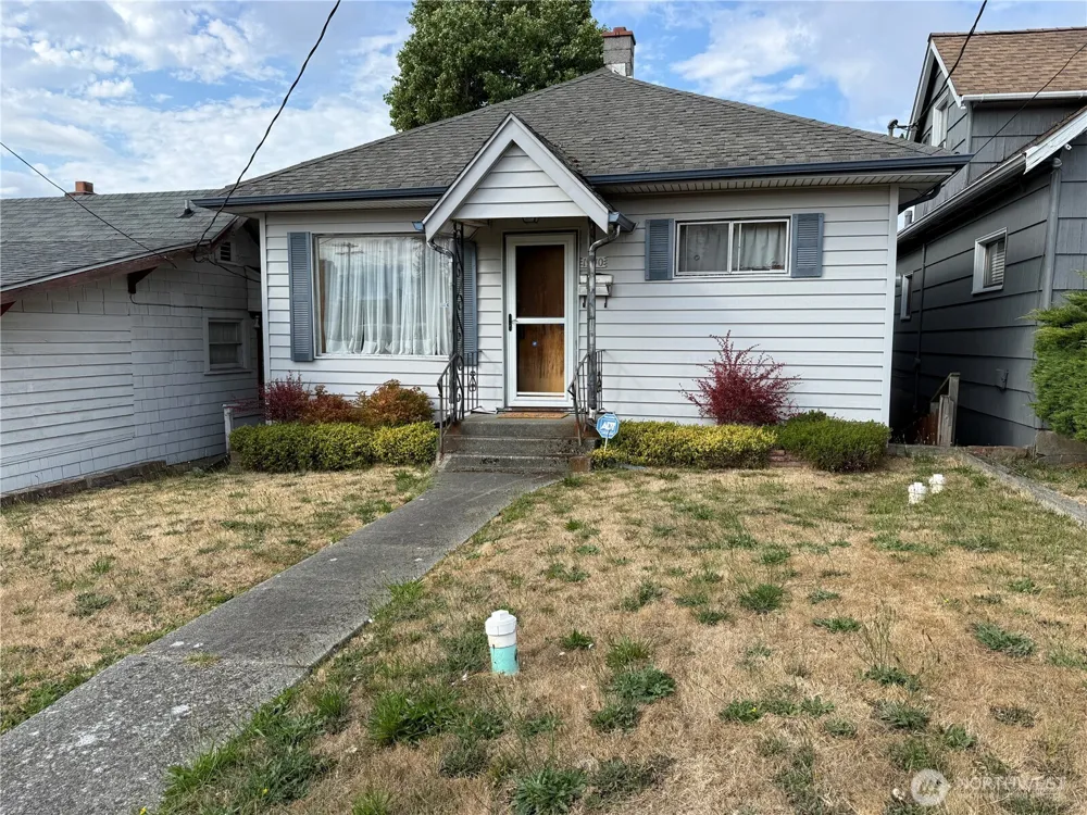 1940 4th Street Bremerton, WA 98337