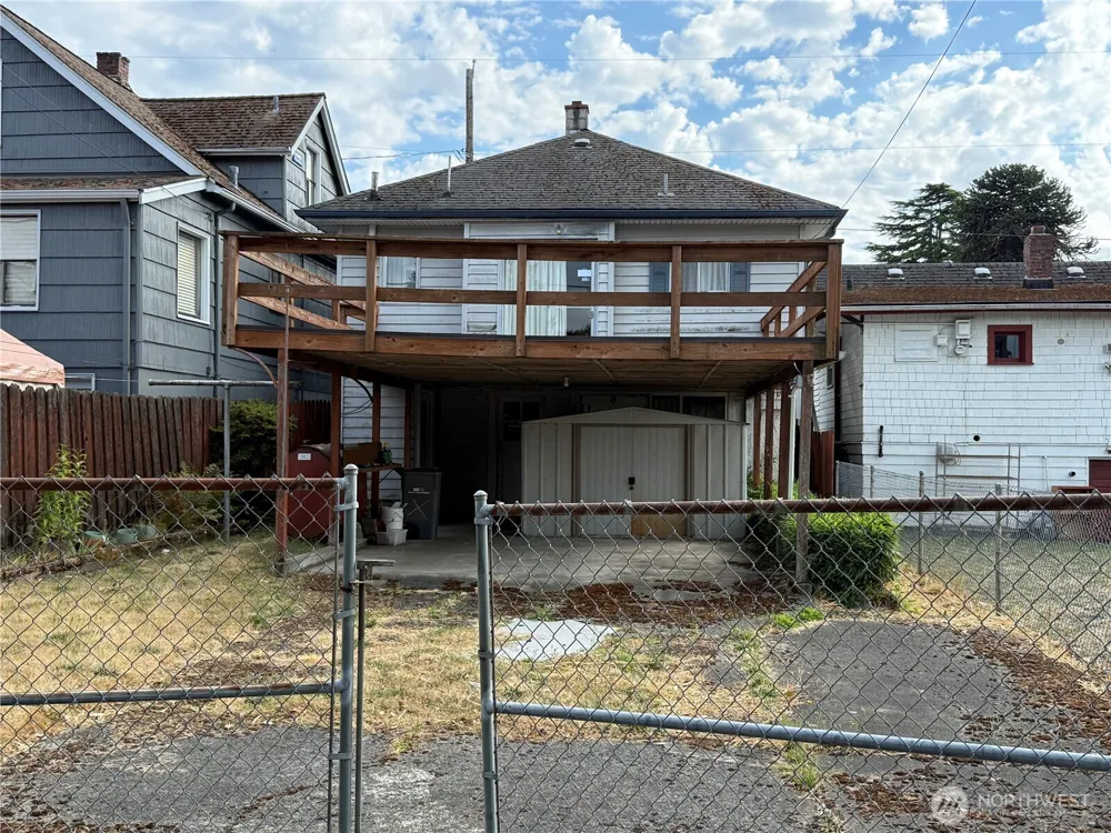 1940 4th Street Bremerton, WA 98337