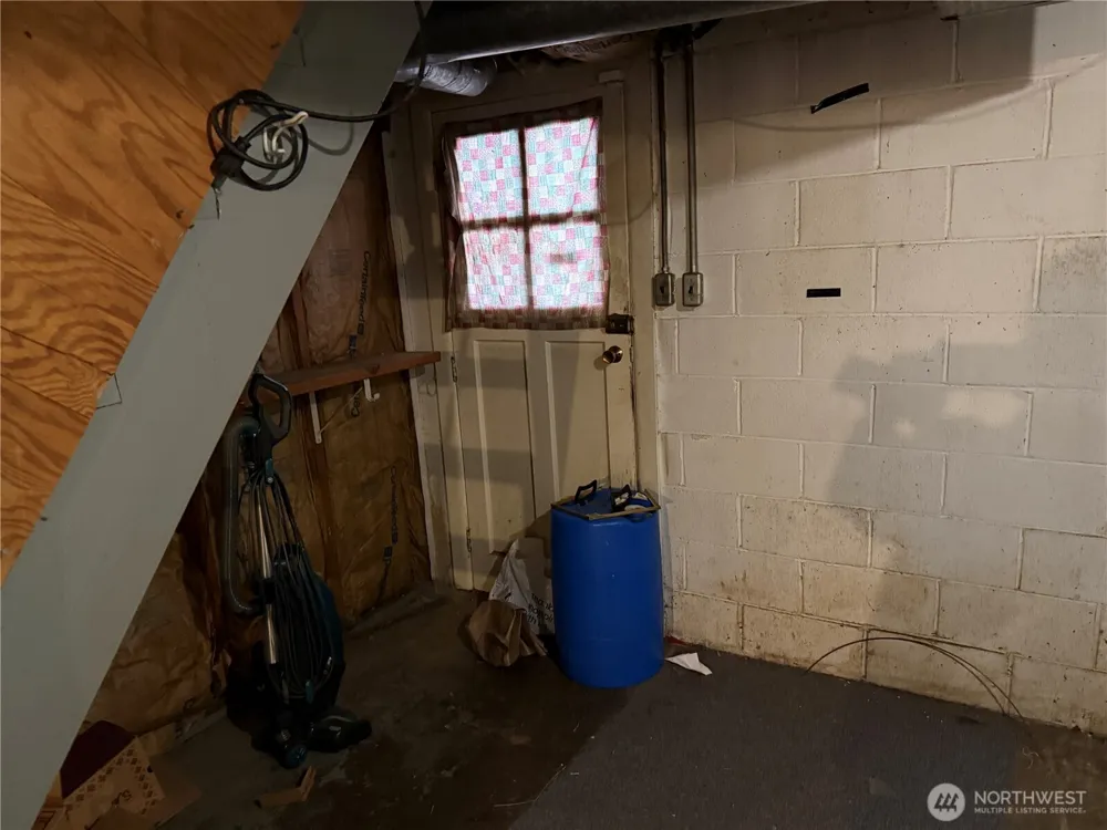 1940 4th Street Bremerton, WA 98337