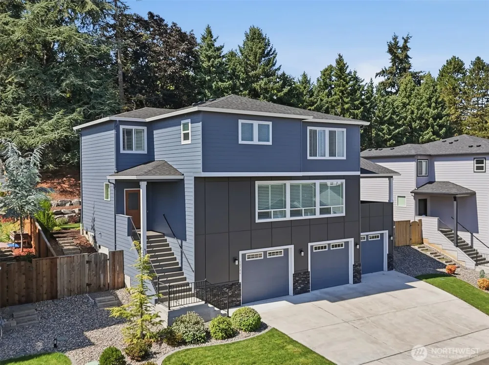 10706 NW 15th Place Vancouver, WA 98685