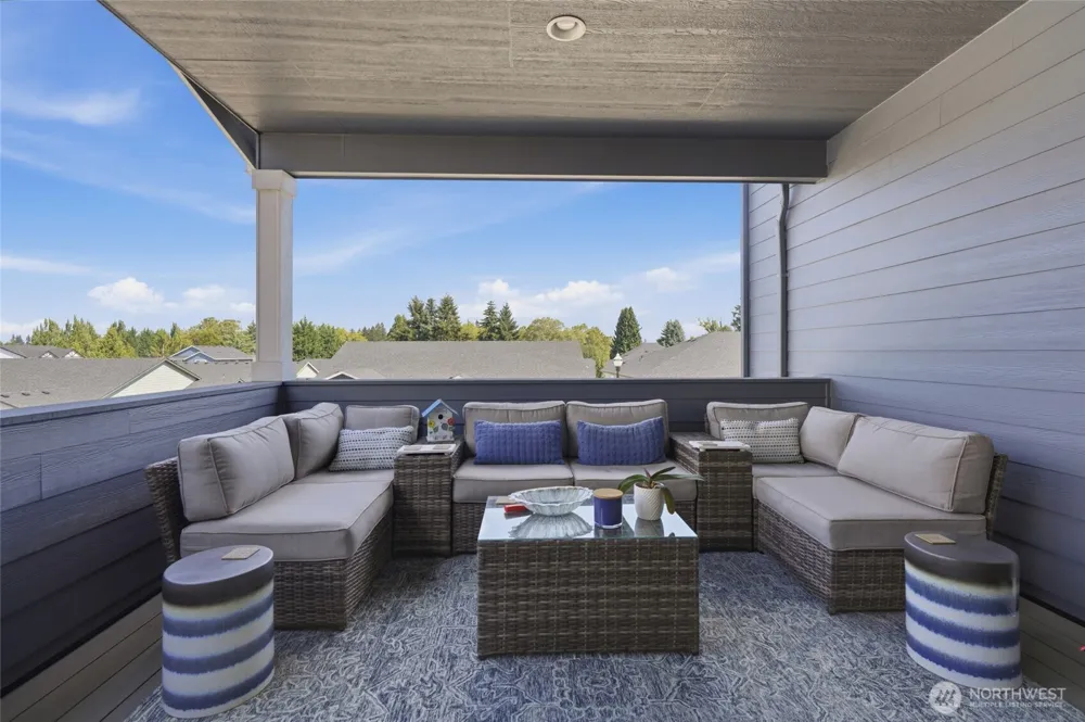 10706 NW 15th Place Vancouver, WA 98685