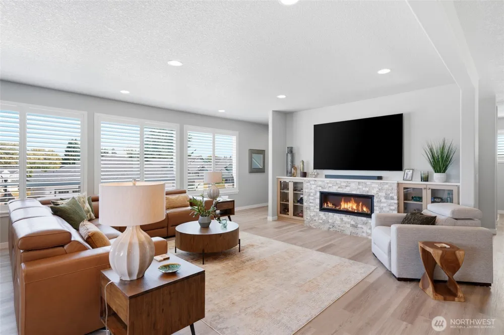 10706 NW 15th Place Vancouver, WA 98685